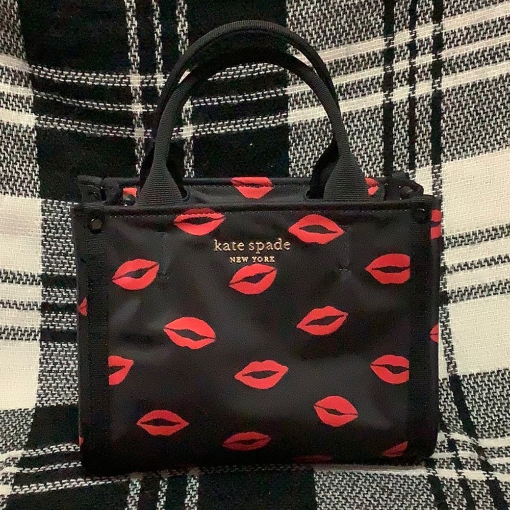 Kate Spade lipstick kisses mini tote purse
